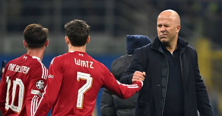 National media spot clear Arne Slot message after Mohamed Salah Liverpool storm