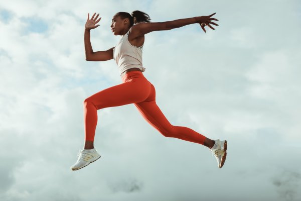 5 ejercicios de salto que te ayudarán a envejecer mejor y a vivir más tiempo