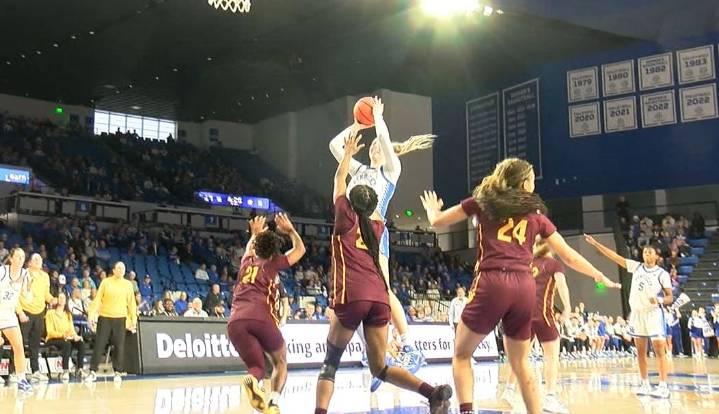 No. 7 Kentucky moves to 10-1 after 82-55 win over Central Michigan