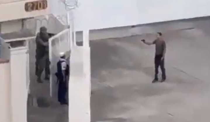 En Puerto Vallarta hiere personal de la Marina a un sujeto en instalación naval