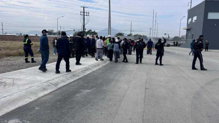 Fuga de Gas en Parque Industrial de Apodaca Deja 20 Intoxicados; Evacuaron a 500 Personas
