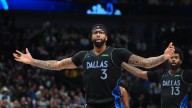 Anthony Davis bounces back from rough game with 29 points as Mavs beat Rockets 122