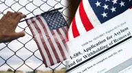 ATENTOS con USCIS, inmigrantes: ¿a quién afecta la PAUSA de aprobaciones y denegaciones de asilo en EE. UU.?
