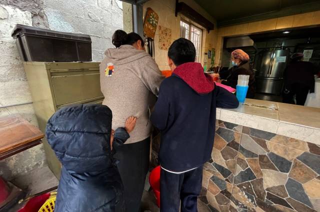 Regresan migrantes a albergues ante falta de oportunidades en la frontera norte