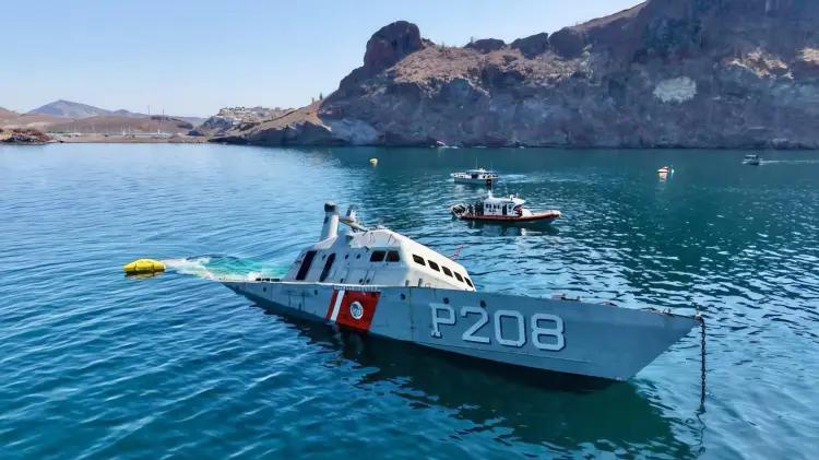 Sonora avanza 70% en su primer arrecife artificial con restos navales