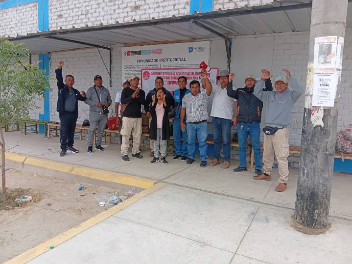 Piura: Trabajadores del centro juvenil Miguel Grau acatan una huelga nacional