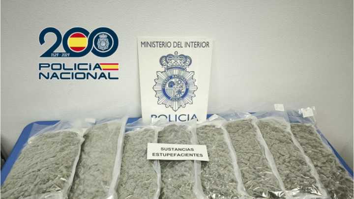Nervios y contradicciones: así cayó la pareja que escondía 9 kilos de marihuana en un coche en Elda