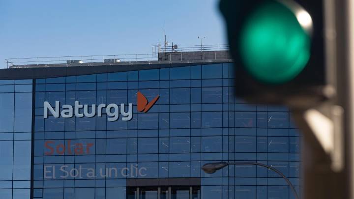 BlackRock da un primer paso para salir de Naturgy al colocar un 7% de las acciones