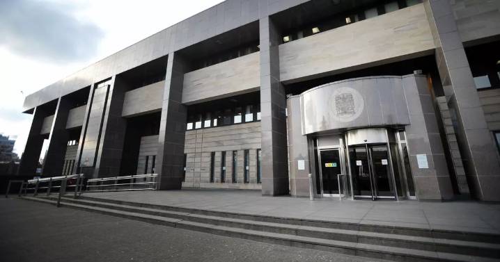 Vicious Glasgow son attacked his own mum in drunken rage despite pleas to stop