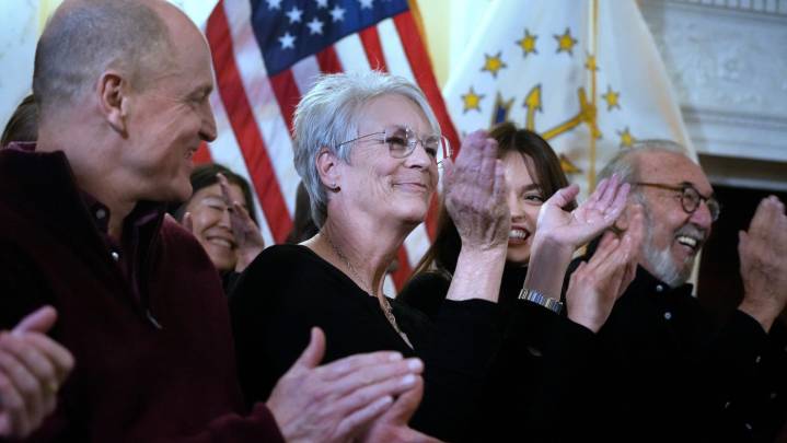 'Ella McCay,' shot in RI, comes to theaters Dec. 11