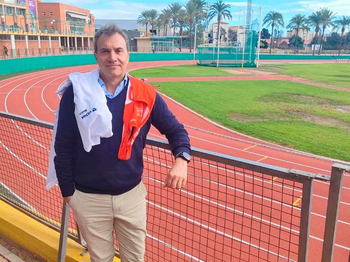 El cirujano general de Vithas Málaga y maratoniano recomienda una mentalidad flexible para afrontar una maratón