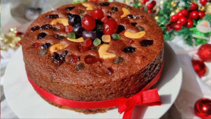 Easy Christmas Recipes For Cakes, Puddings And Holiday Salads