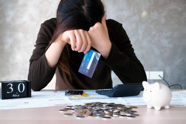 Límites en pausa y refinanciación. Las estrategias de los bancos para hacer frente a la falta de pago