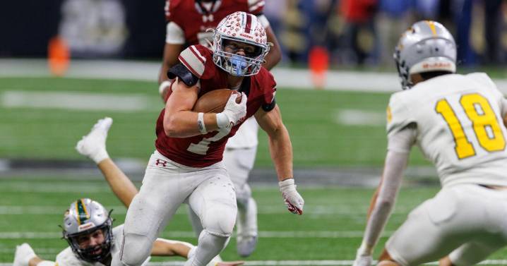 Photos: Calvary falls in championship game