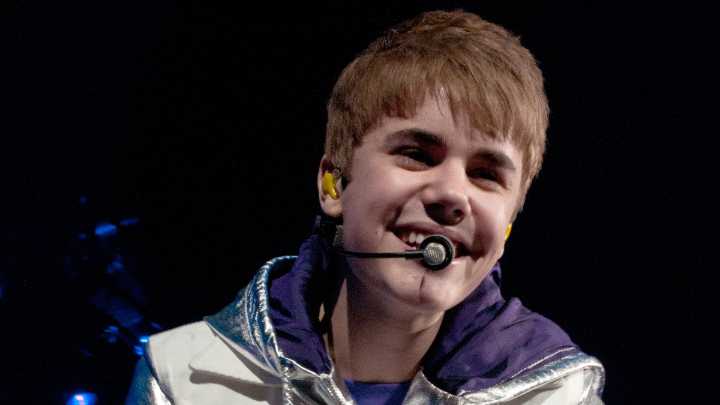 On This Day in 2011, Chicagoland High Schoolers Tortured Classmates With Justin Bieber Hit to Raise Money