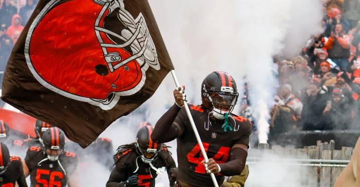 Sunday Dawg Chow (12/14): Time to put the Bears into hibernation!