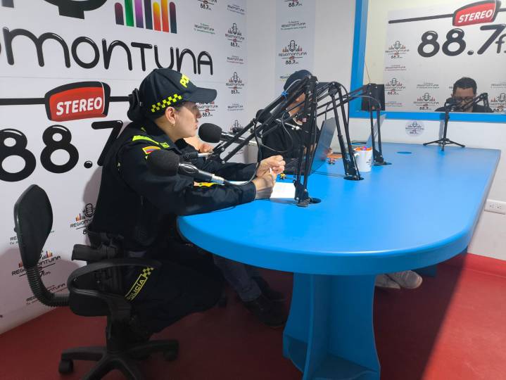 En Monterrey, la Policía de Infancia y Adolescencia previene delitos a través de la Radio