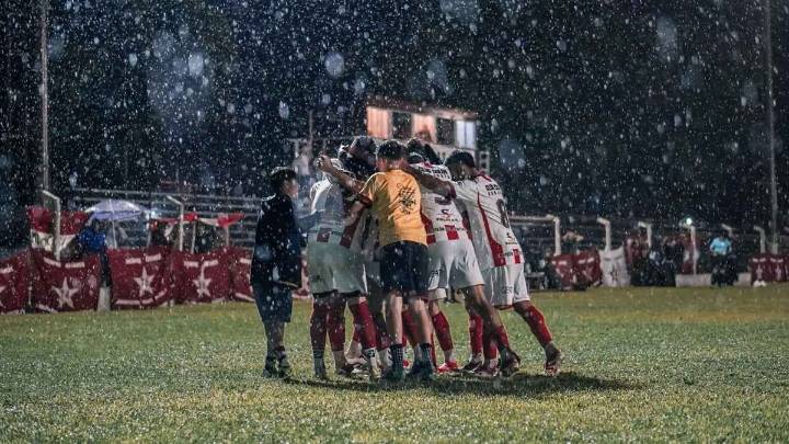 Se jugaron los partidos de ida de los octavos del Regional