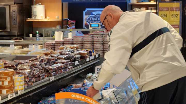 Tarifas y alimentos impulsaron la acelerada inflacionaria de noviembre