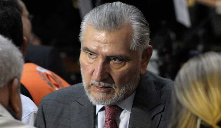 Los anuncios engañosos con la imagen de Sheinbaum ya fueron retirados, responde Google a Adán Augusto