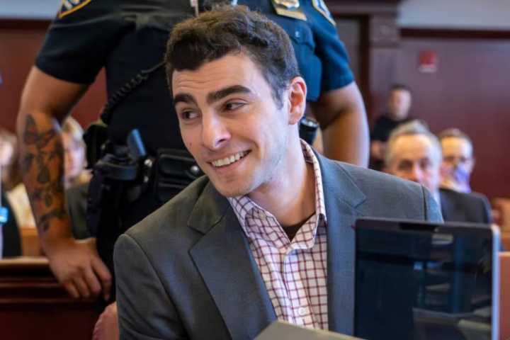 Defensa de Luigi Mangione busca anular evidencia clave en el caso Brian Thompson