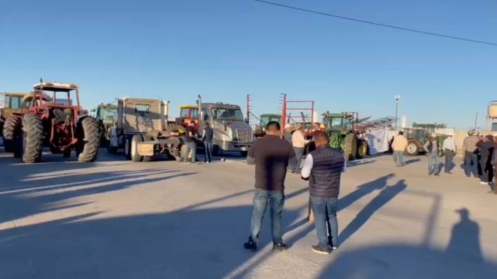 Agricultores en BC Bloquean la Garita Mexicali-Calexico en Protesta Contra la Ley de Aguas