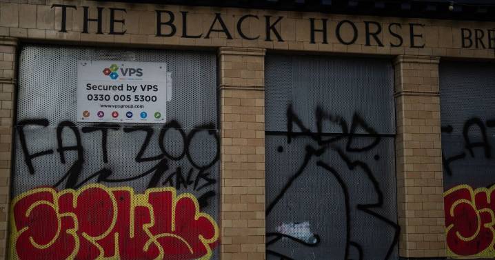 Pubs warn of widespread closures and job cuts over Budget tax increases