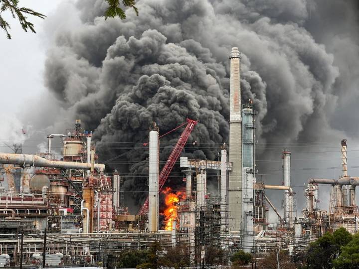 Officials reveal mistakes that impacted Martinez refinery fire response