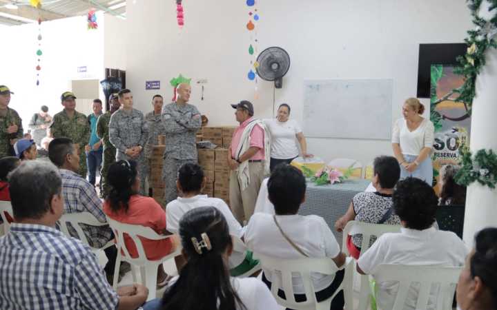 Entregan suplemento nutricional a más de 100 adultos mayores en Caquetá