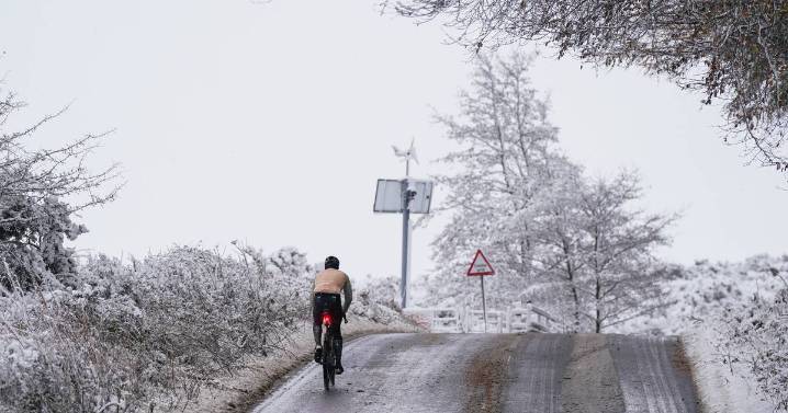 Met Office snow update as forecaster names 15 days when white stuff could hit
