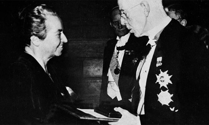 Galería Palace celebrará con música y poesía los 80 años del Nobel de Gabriela Mistral