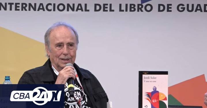 Serrat, contra "el puto pensamiento único” y “el uso de la inmigración que hace la Derecha”