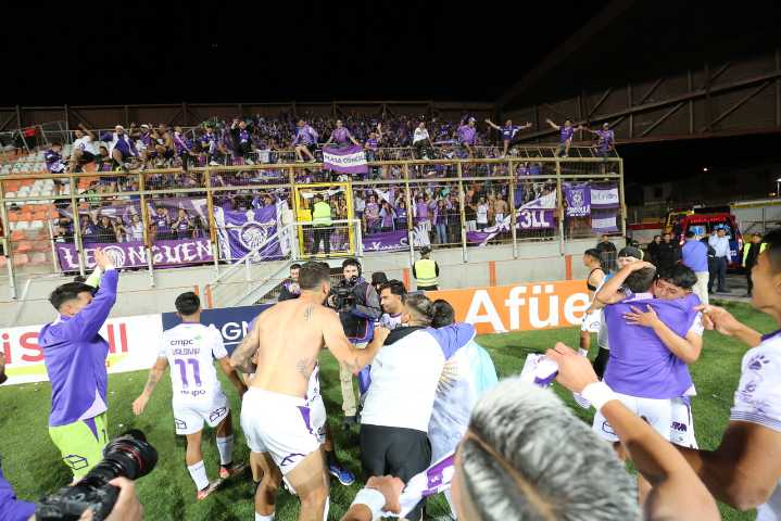 Deportes Concepción firma un ascenso inolvidable y vuelve a Primera División tras 17 años