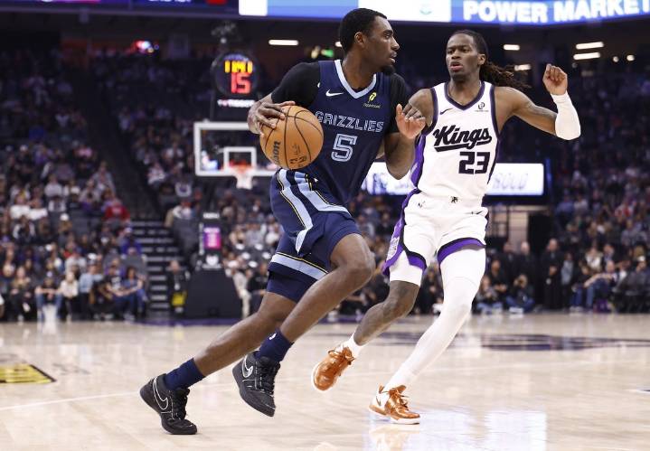 Deadspin | Zach Edey dominates as Grizzlies take down Kings