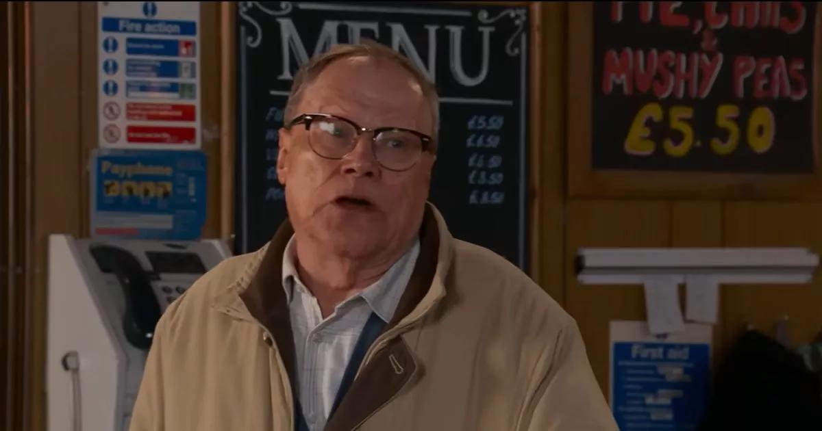 Coronation Street fans 'expose' Roy Cropper link to Dingles before Corriedale