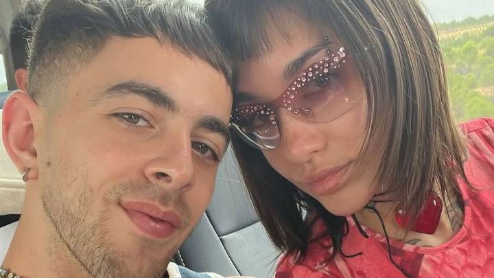 Se supo qué dice el tatuaje de J Rei hizo quebrar a María Becerra en medio de su show en River