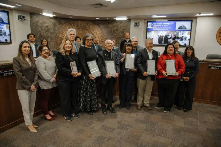 El Paso proclama el “Día del Obispo Mark Seitz y de los Defensores de los Migrantes de la Frontera” en reconocimiento a décadas de labor humanitaria