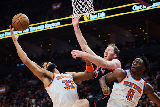 Knicks aplastan 117-101 a Raptors para llegar por primera vez a semifinales de la Copa NBA