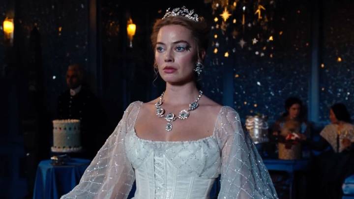 Emerald Fennell Hopes 'Wuthering Heights' Is "This Generation's 'Titanic'" & Margot Robbie Says Film Is Not As "Raunchy" As People Expect