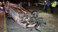 Ebrio vuelca su vehículo en el Libramiento de Tepic