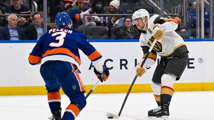 Golden Knights at Islanders odds, picks and predictions