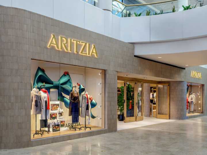 New luxury retailer opens in Scottsdale Fashion Square
