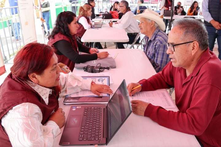 Con Caravanas por la Justicia, Gobierno del EdoMéx acerca de servicios y trámites de dependencias federales a la ciudadanía