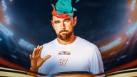 Travis Kelce gets in the holiday spirit for Chiefs video