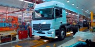Una marca histórica de la industria automotriz comienza la mudanza para fabricar camiones y buses en una nueva planta