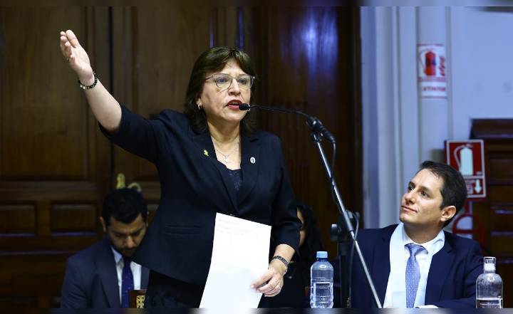 Delia Espinoza encaró a congresistas: "Han pisoteado el Estado de derecho iniciando una dictadura parlamentaria"