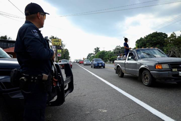 La guerra entre los carteles en la frontera sur obliga a reforzar el despliegue militar en México y Guatemala