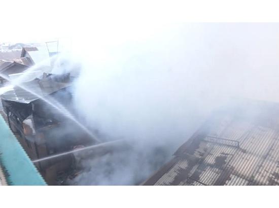 J-K: Massive fire breaks out in Srinagar's Nowpora, engulfs 4-5 houses in congested neighbourhood