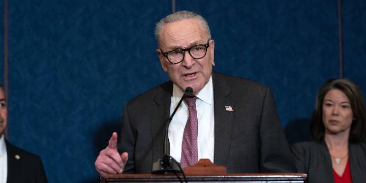 Schumer says 3 of his New York offices were targeted with bomb threats