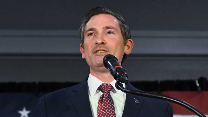 Republicans brace for tough midterms after Tennessee special election